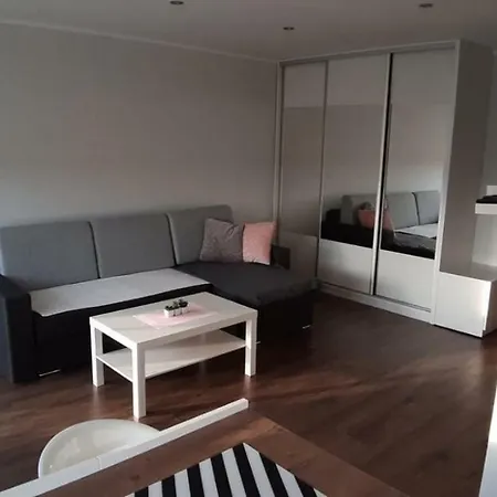 Modern Apartment *